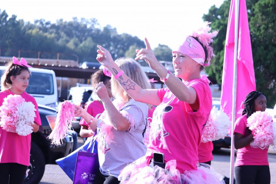 Women show their support for Race for the Cure.
